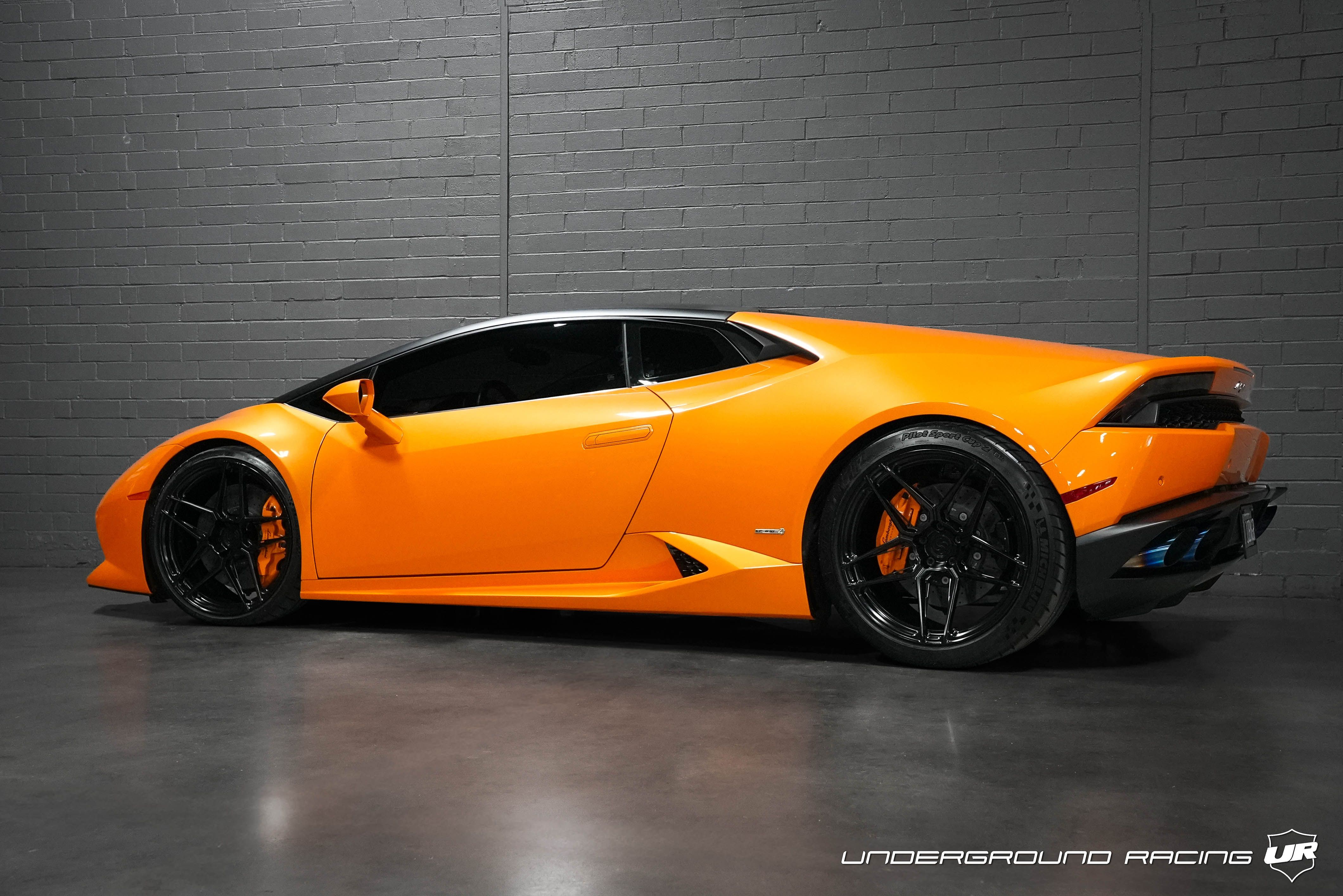Used 2015 Lamborghini Huracan LP 610-4 Coupe AWD/4WD image 1