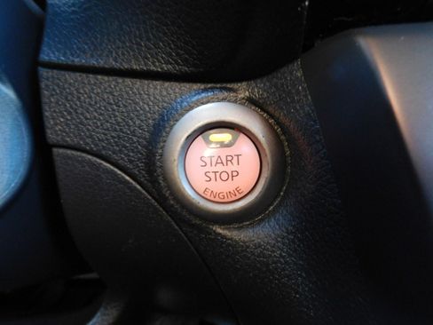 Used 2019 Nissan Sentra SV image 16