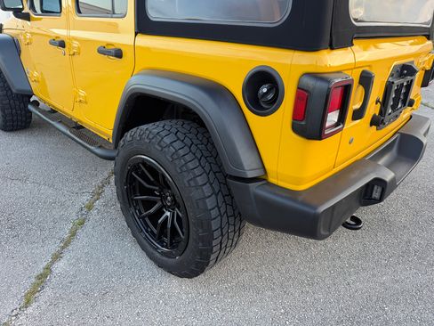 Used 2019 Jeep Wrangler 4WD Unlimited Sport image 57