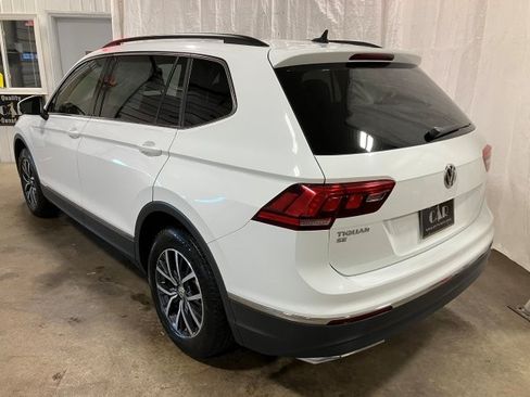 Used 2020 Volkswagen Tiguan SE image 3