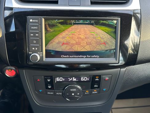 Used 2019 Nissan Sentra SV FWD image 11