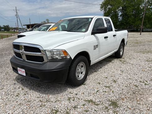 Used 2019 RAM 1500 Classic Tradesman RWD image 1