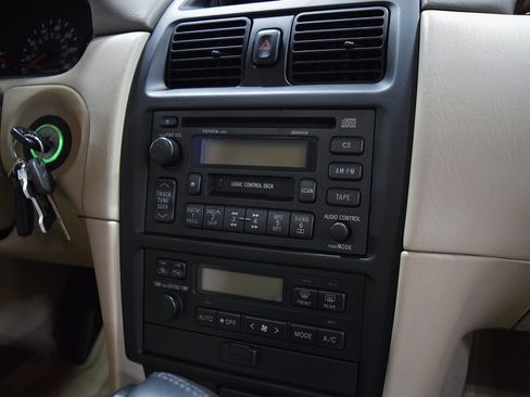 Used 1999 Toyota Solara SLE image 26