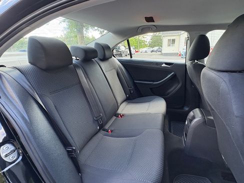 Used 2014 Volkswagen Jetta S image 16
