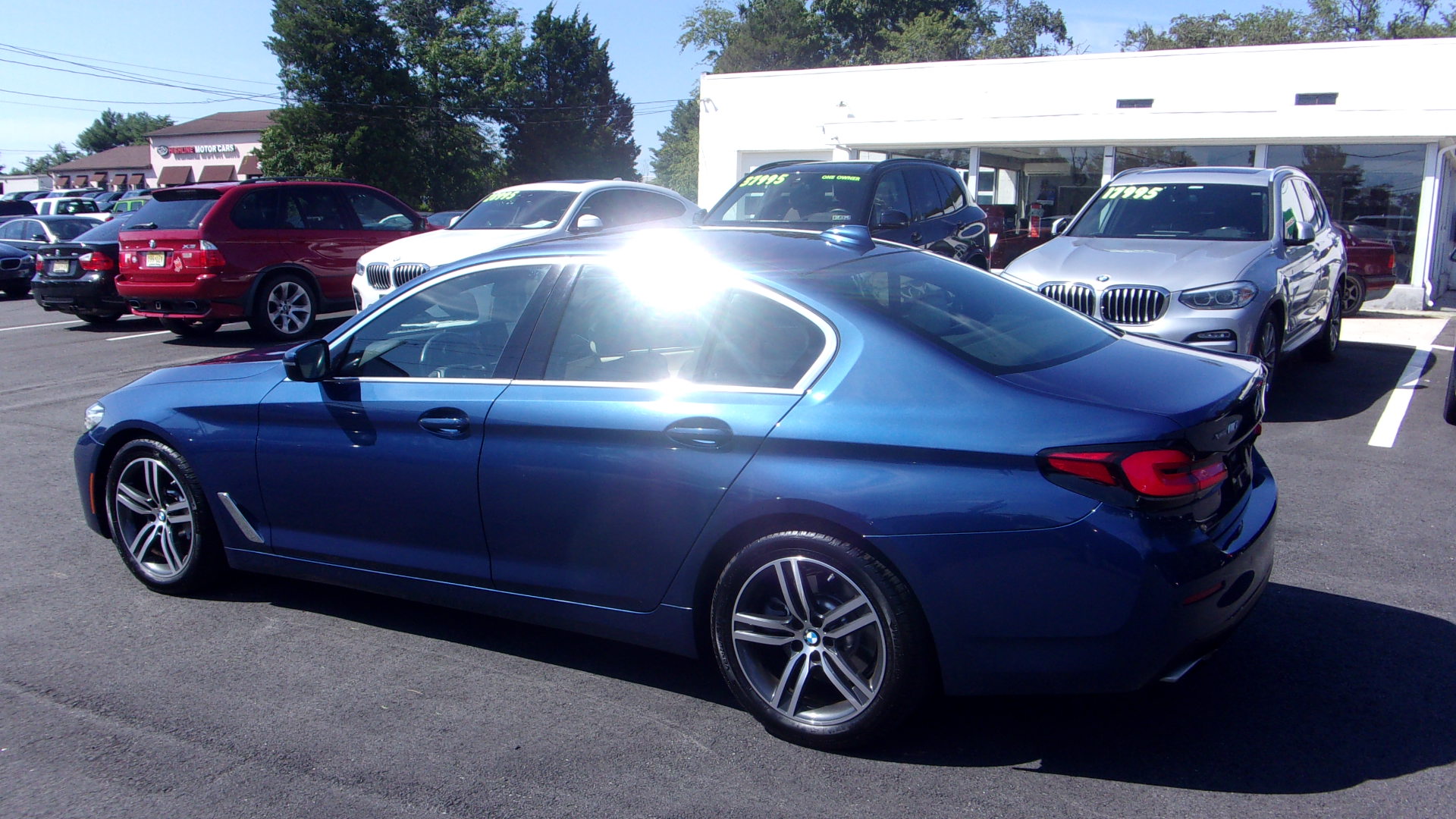 Used 2021 BMW 530i xDrive AWD/4WD image 5
