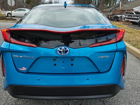 Used 2020 Toyota Prius Prime Limited image 5
