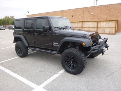 Used 2015 Jeep Wrangler Sport image 4