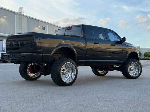 Used 2018 RAM 2500 4x4 Mega Cab Big Horn image 2