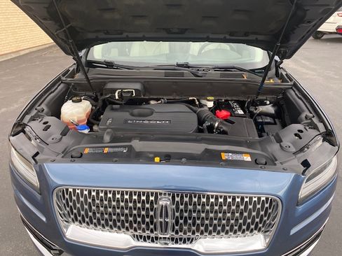 Used 2019 Lincoln Nautilus Select image 25