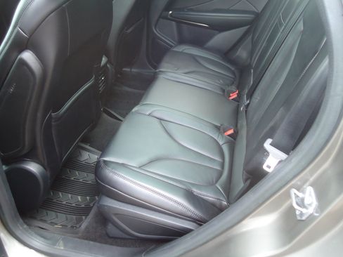 Used 2017 Lincoln MKC Select image 11