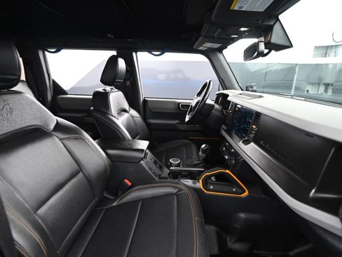 Used 2021 Ford Bronco Badlands image 55