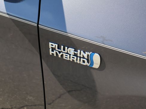 Used 2013 Toyota Prius image 11