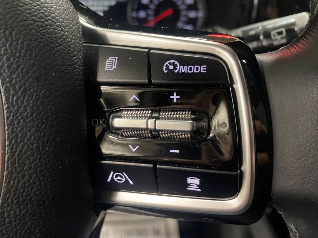 Used 2023 Kia Sorento AWD X-Line EX image 18