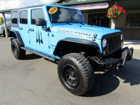 Used 2018 Jeep Wrangler JK 4WD Unlimited Sport image 2