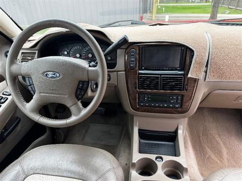 Used 2003 Ford Explorer 4WD Eddie Bauer image 7