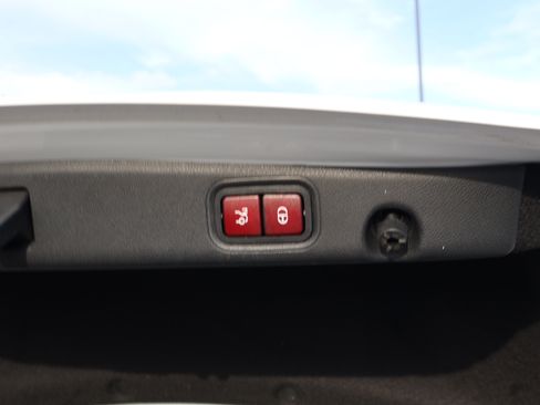 Used 2020 Mercedes-Benz E 450 image 46