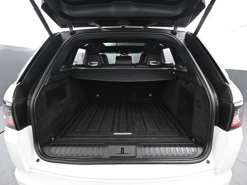 Used 2022 Land Rover Range Rover Sport SVR image 48
