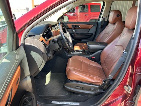 Used 2017 Chevrolet Traverse Premier image 9