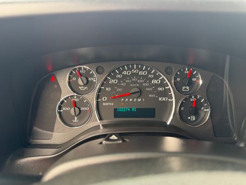 Used 2022 GMC Savana 2500 UNAVAIL RWD image 13