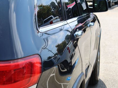 Used 2014 Jeep Grand Cherokee Limited image 22