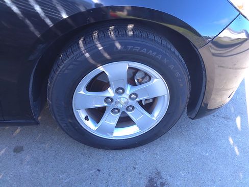 Used 2016 Chevrolet Malibu LT image 34