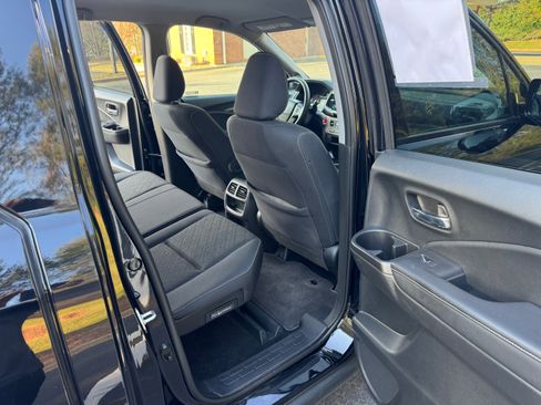 Used 2021 Honda Ridgeline Sport image 18