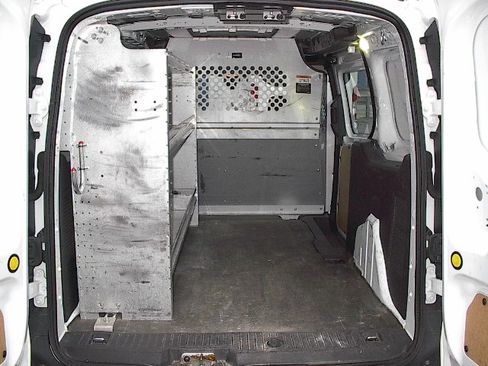 Used 2017 Ford Transit Connect XL image 18