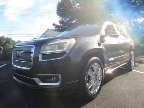 Used 2016 GMC Acadia FWD Denali image 2