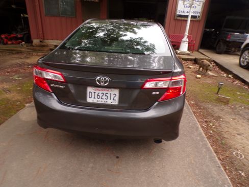 Used 2014 Toyota Camry SE w/ Sport Limited Edition FWD image 5