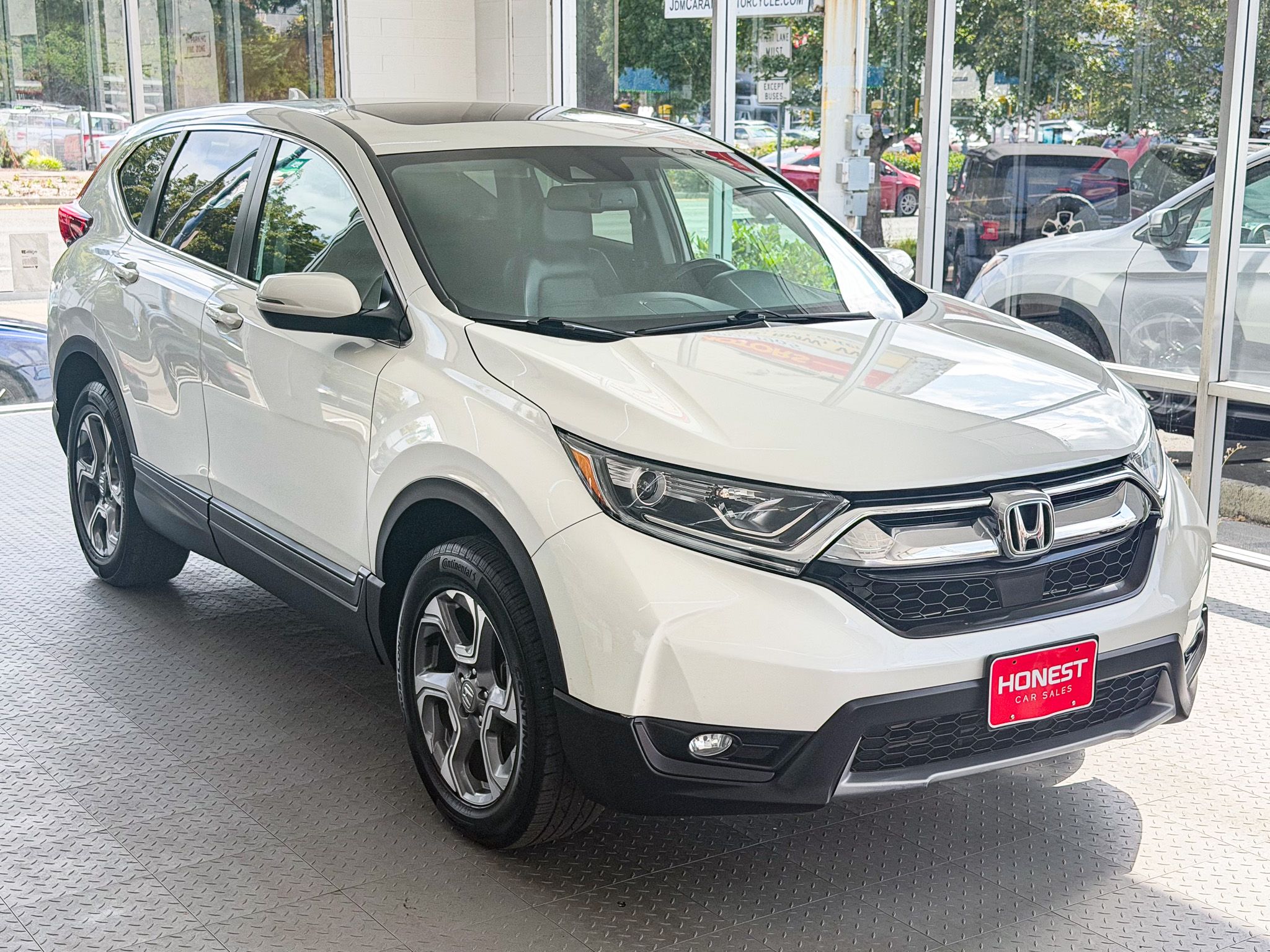 Used 2017 Honda CR-V AWD EX-L image 1