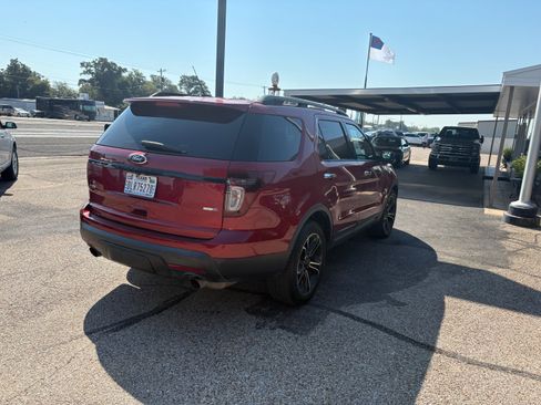 Used 2014 Ford Explorer Sport image 3