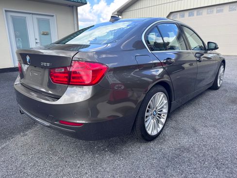 Used 2013 BMW 328i xDrive Sedan AWD/4WD image 5