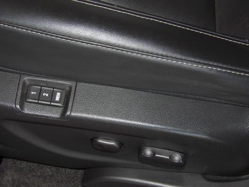 Used 2014 Buick Encore FWD Leather image 13