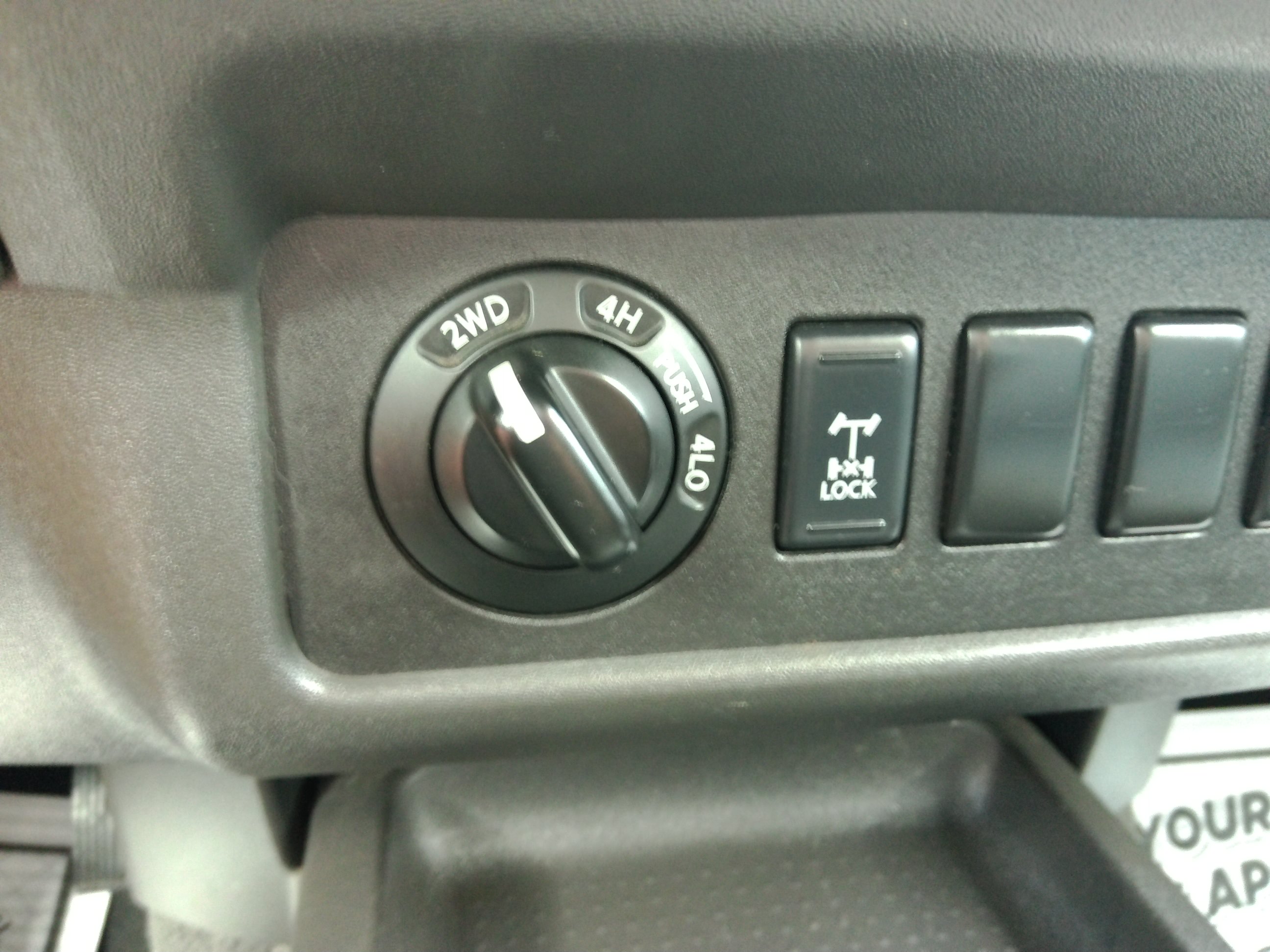 Used 2007 Nissan Frontier 4x4 Crew Cab NISMO image 54