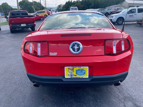 Used 2011 Ford Mustang Coupe RWD image 7