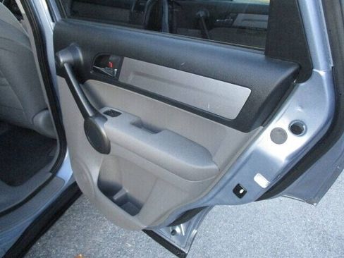 Used 2011 Honda CR-V SE image 17