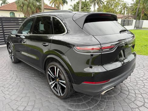 Used 2020 Porsche Cayenne image 5