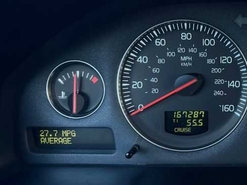 Used 2005 Volvo XC70 image 85