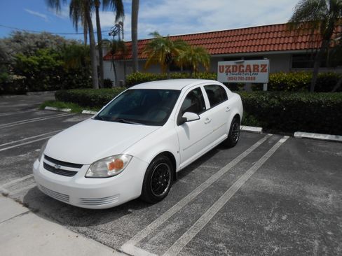 Used 2009 Chevrolet Cobalt LT image 1