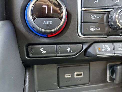 Used 2021 Chevrolet Tahoe RST image 37