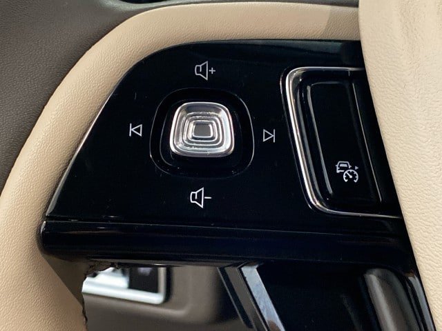Used 2023 Lincoln Corsair AWD/4WD image 18