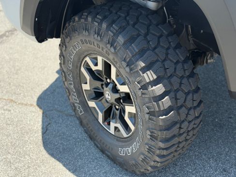 Used 2023 Toyota Tacoma 4x4 TRD Off-Road image 21