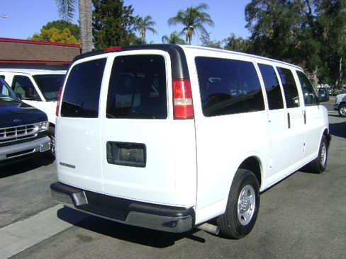 Used 2005 Chevrolet Express 1500 LS image 6