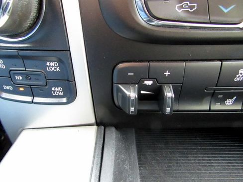 Used 2019 RAM 1500 Classic Big Horn image 23