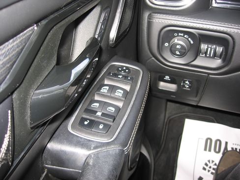 Used 2023 RAM 1500 Limited image 14