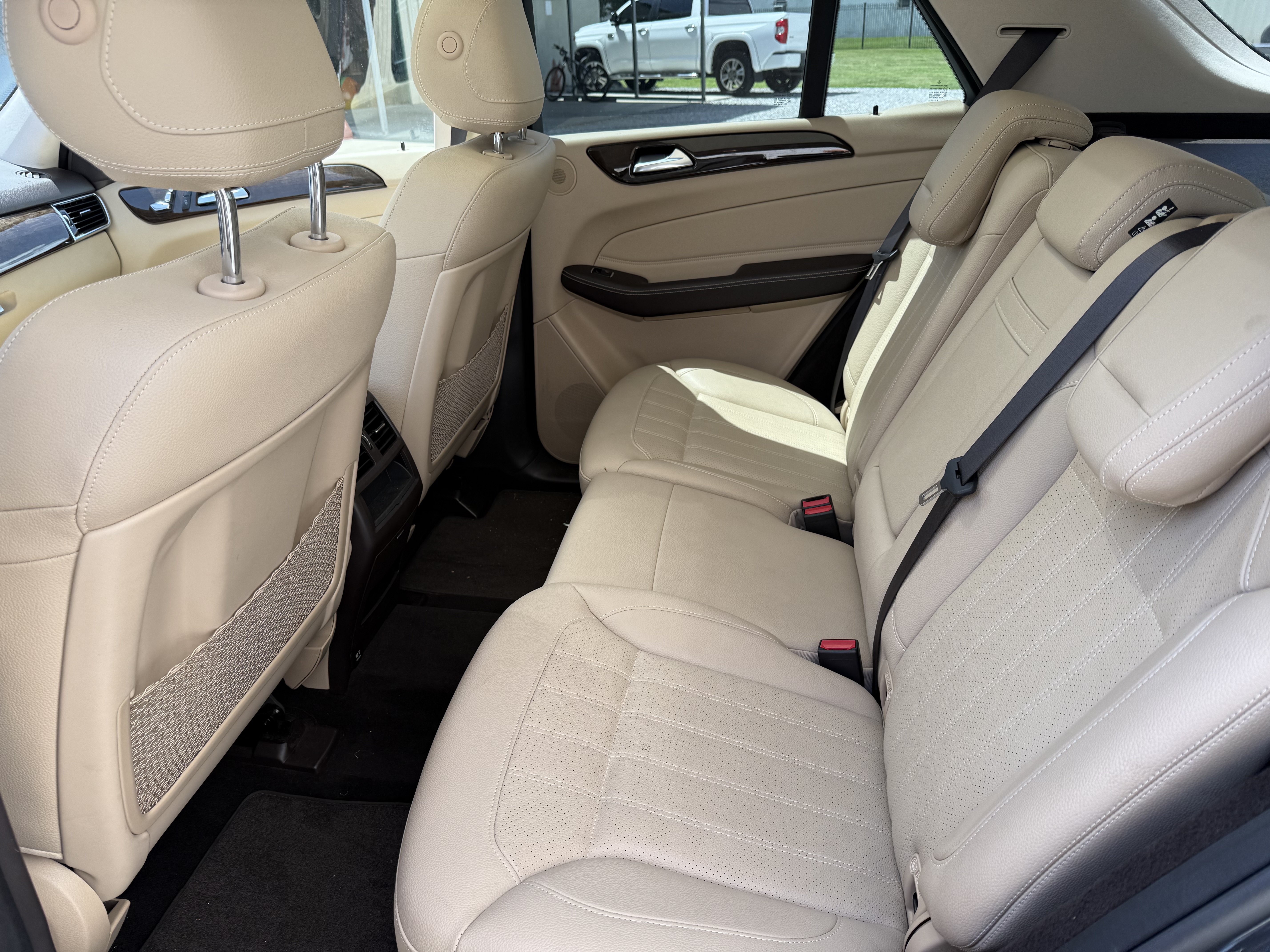 Used 2016 Mercedes-Benz GLE 350 w/ Premium Package image 17