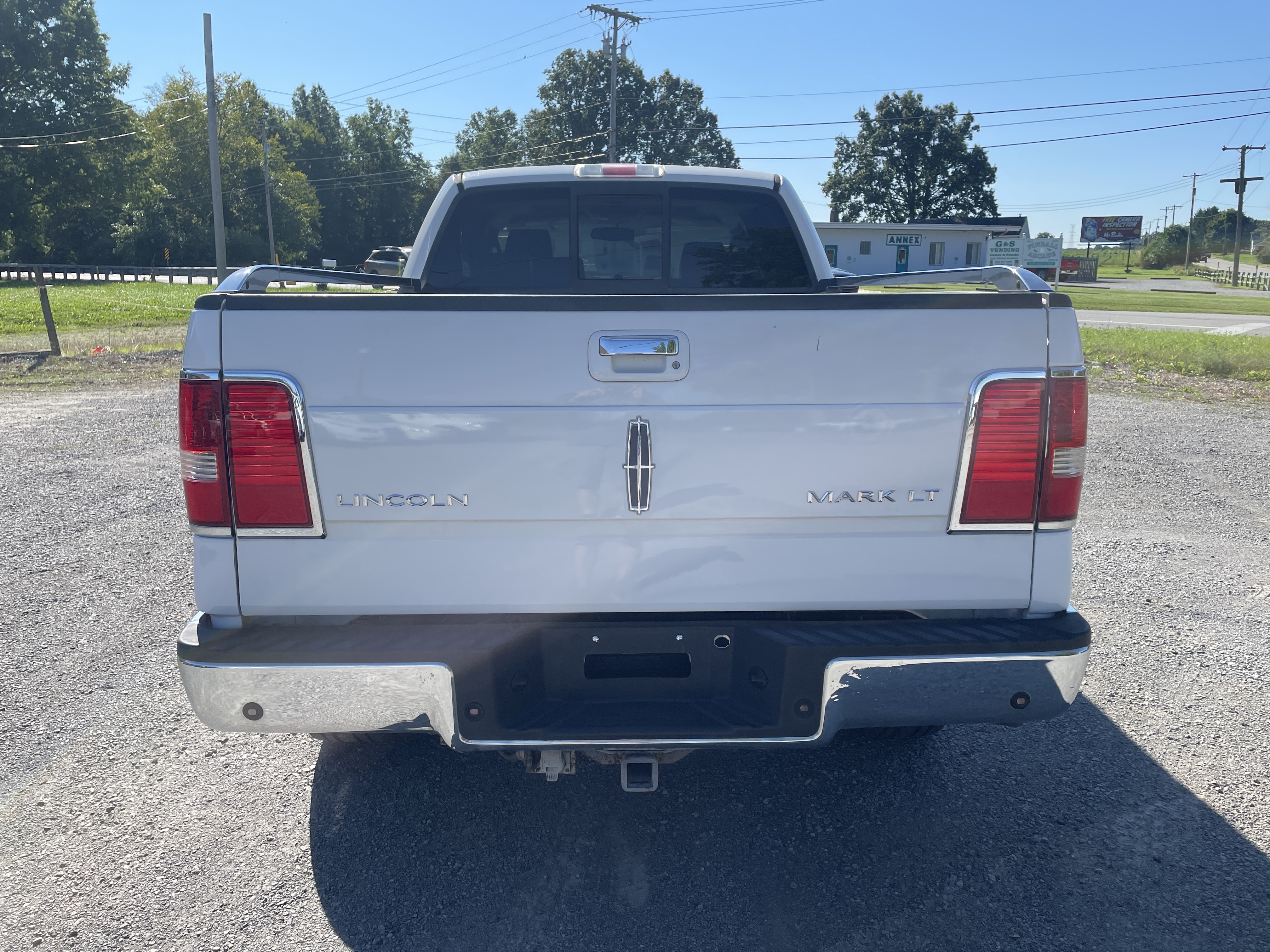 Used 2007 Lincoln Mark LT 4x4 image 4