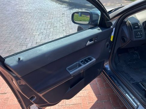 Used 2007 Volvo S40 2.4i FWD image 15
