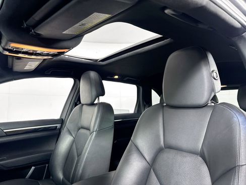 Used 2012 Porsche Cayenne image 24
