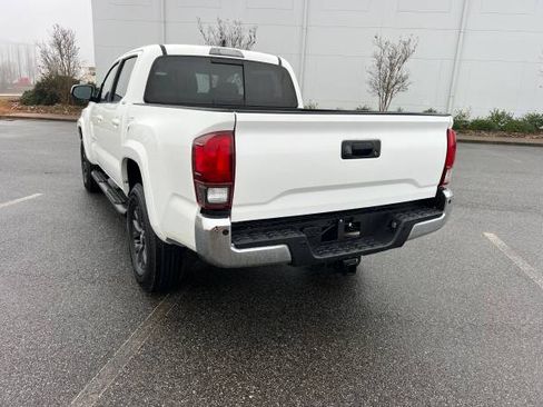 Used 2021 Toyota Tacoma SR5 image 8